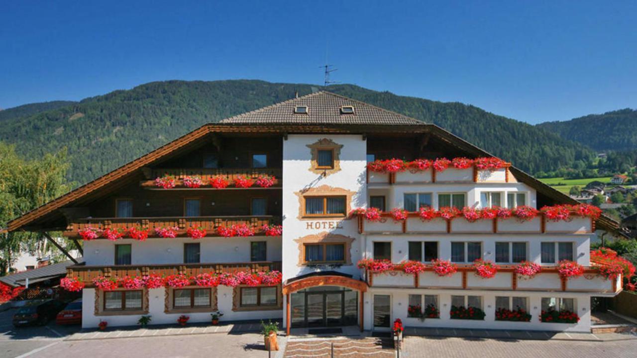 Hotel Kronplatzer Hof Oberrasen Exterior foto